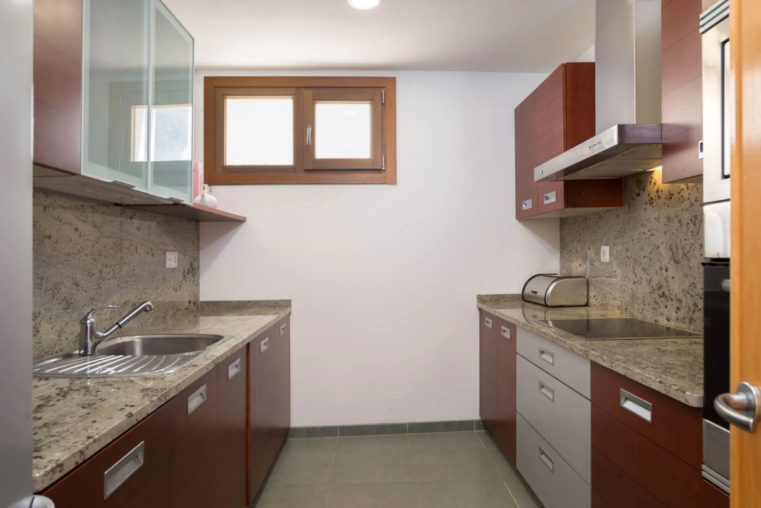 Apartment for sale in Lomas de Los Monteros, Marbella.