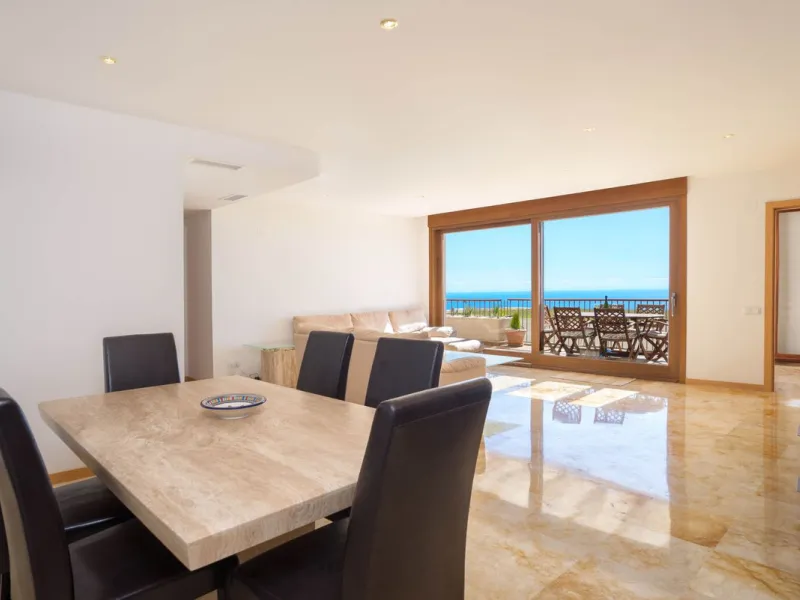 Apartment for sale in Lomas de Los Monteros, Marbella.