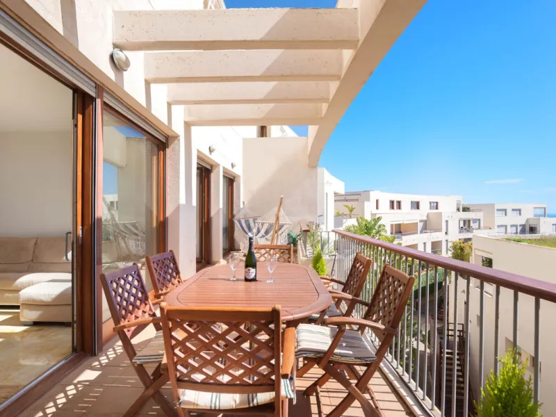 Apartment for sale in Lomas de Los Monteros, Marbella.