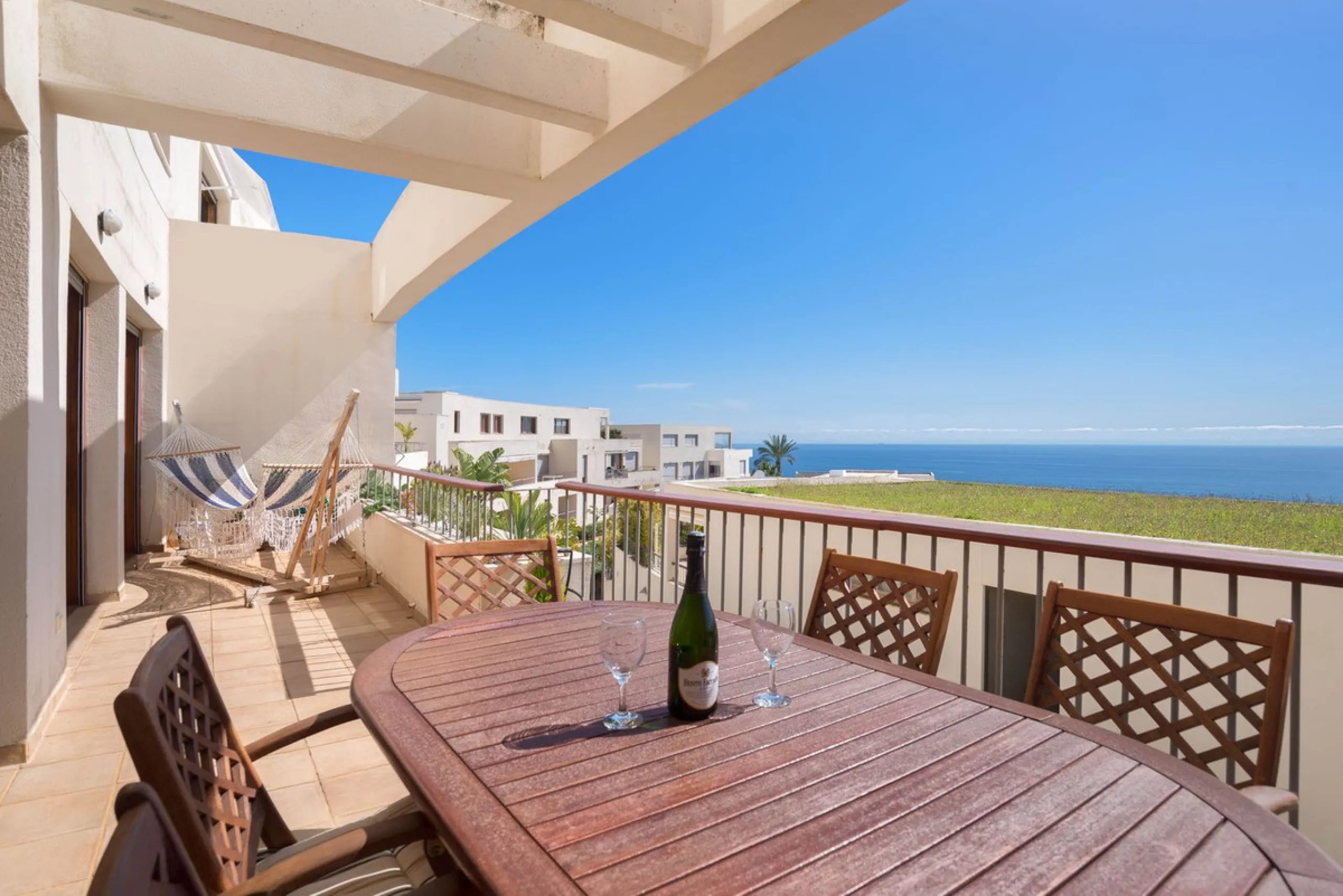 Apartment for sale in Lomas de Los Monteros, Marbella.