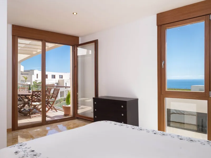 Apartment for sale in Lomas de Los Monteros, Marbella.