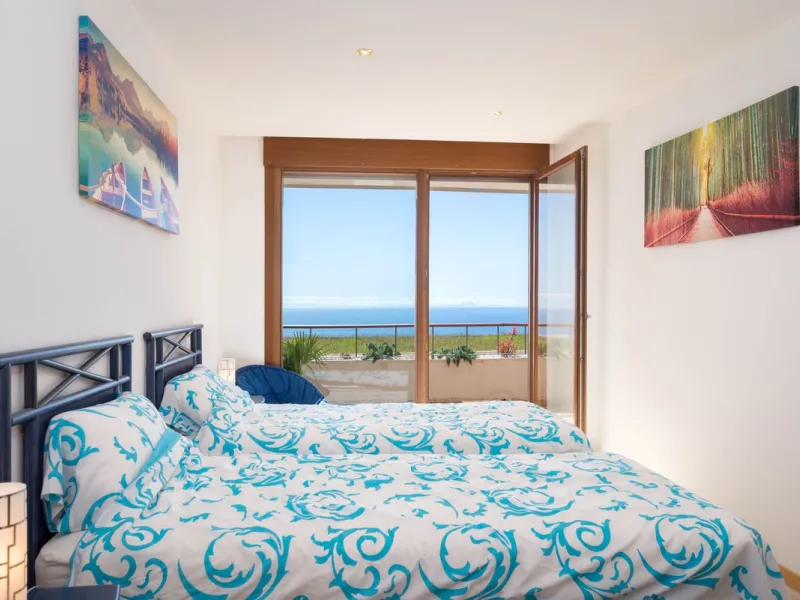 Apartment for sale in Lomas de Los Monteros, Marbella.