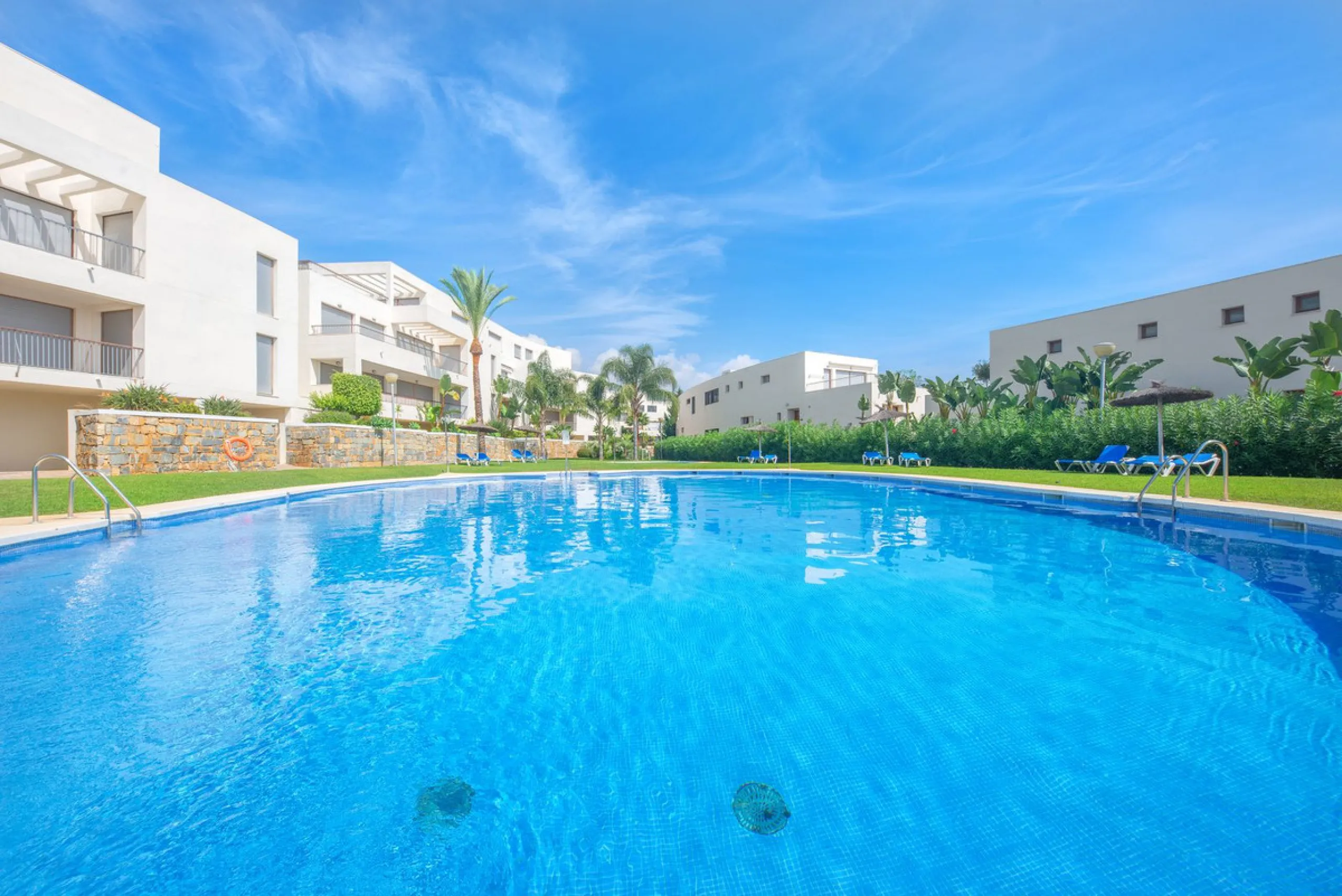 Apartment for sale in Lomas de Los Monteros, Marbella.