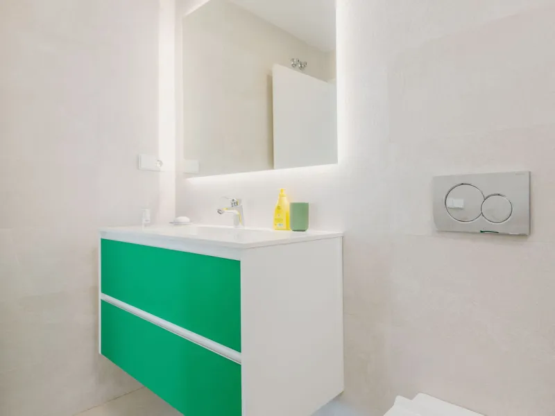 Apartment - Middle Floor Apartment в продаже в Benalmadena, Málaga. В доме 2 спален и 2 ванных комнат. Площадь дома 266 м²