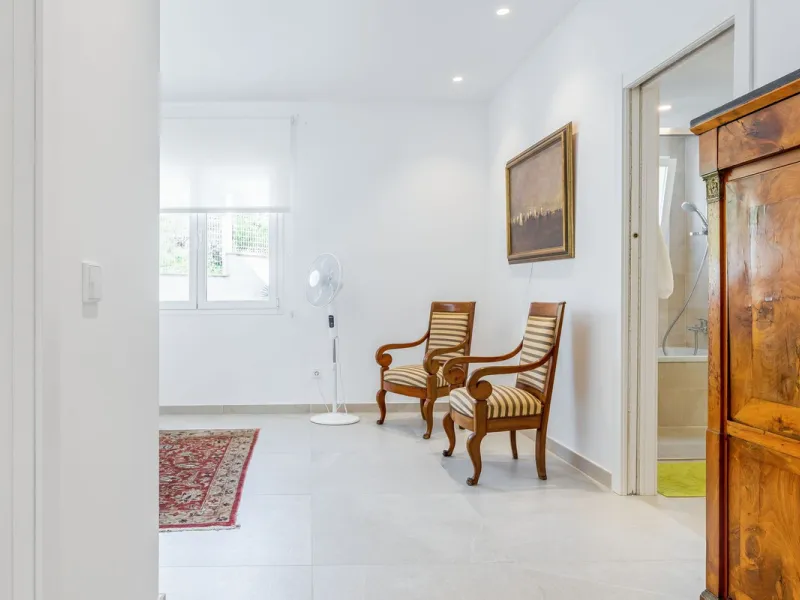 Apartment - Middle Floor Apartment в продаже в Benalmadena, Málaga. В доме 2 спален и 2 ванных комнат. Площадь дома 266 м²