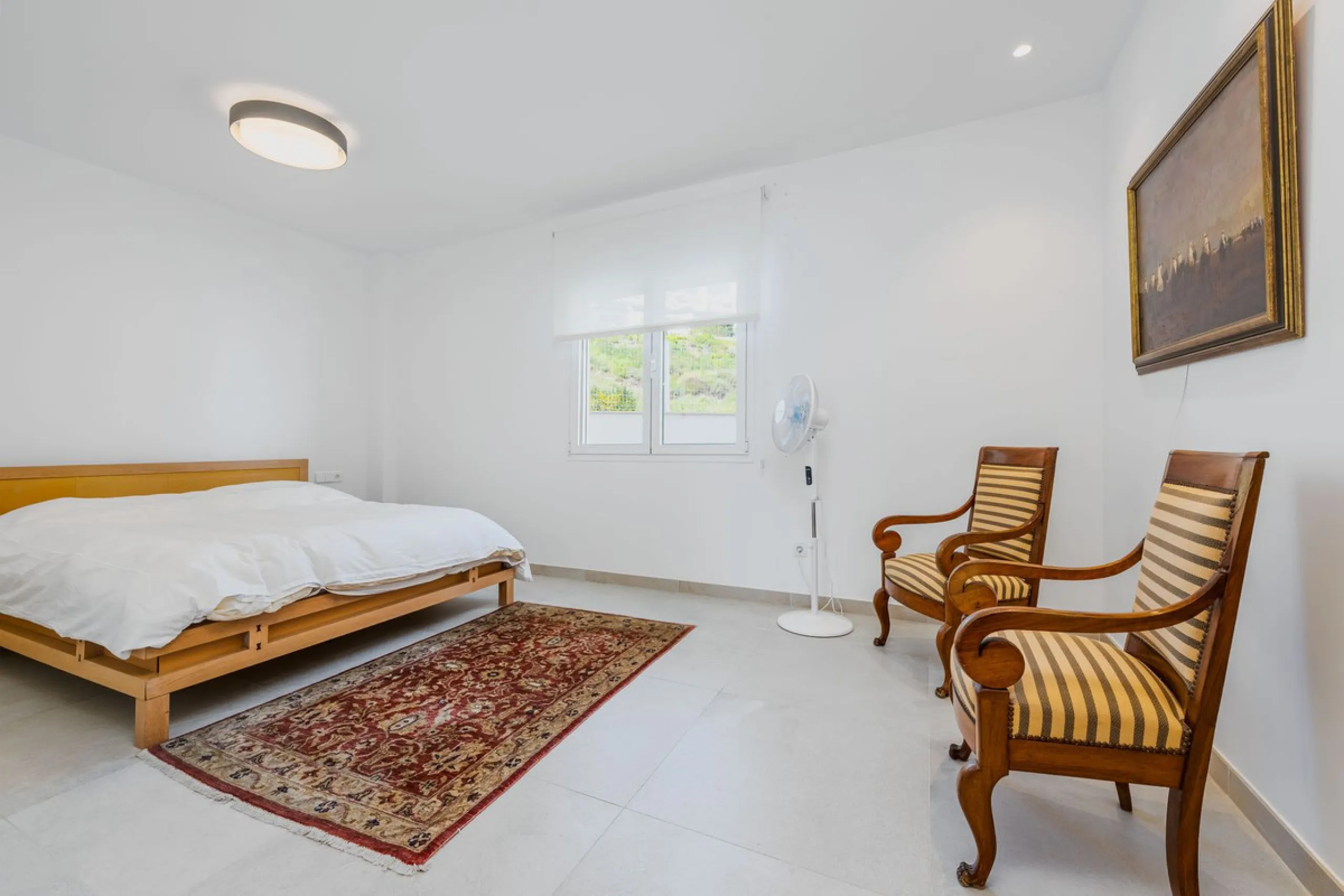 Apartment - Middle Floor Apartment в продаже в Benalmadena, Málaga. В доме 2 спален и 2 ванных комнат. Площадь дома 266 м²