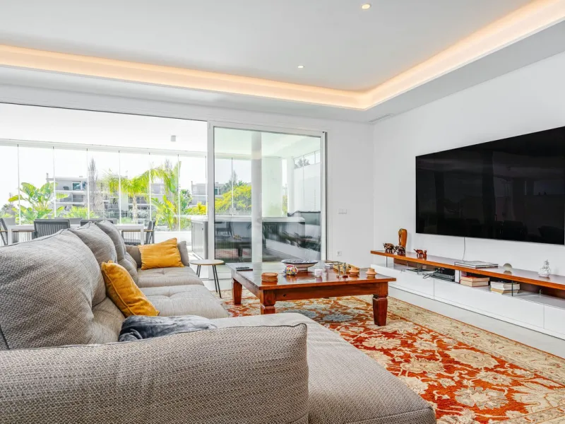 Apartment - Middle Floor Apartment в продаже в Benalmadena, Málaga. В доме 2 спален и 2 ванных комнат. Площадь дома 266 м²
