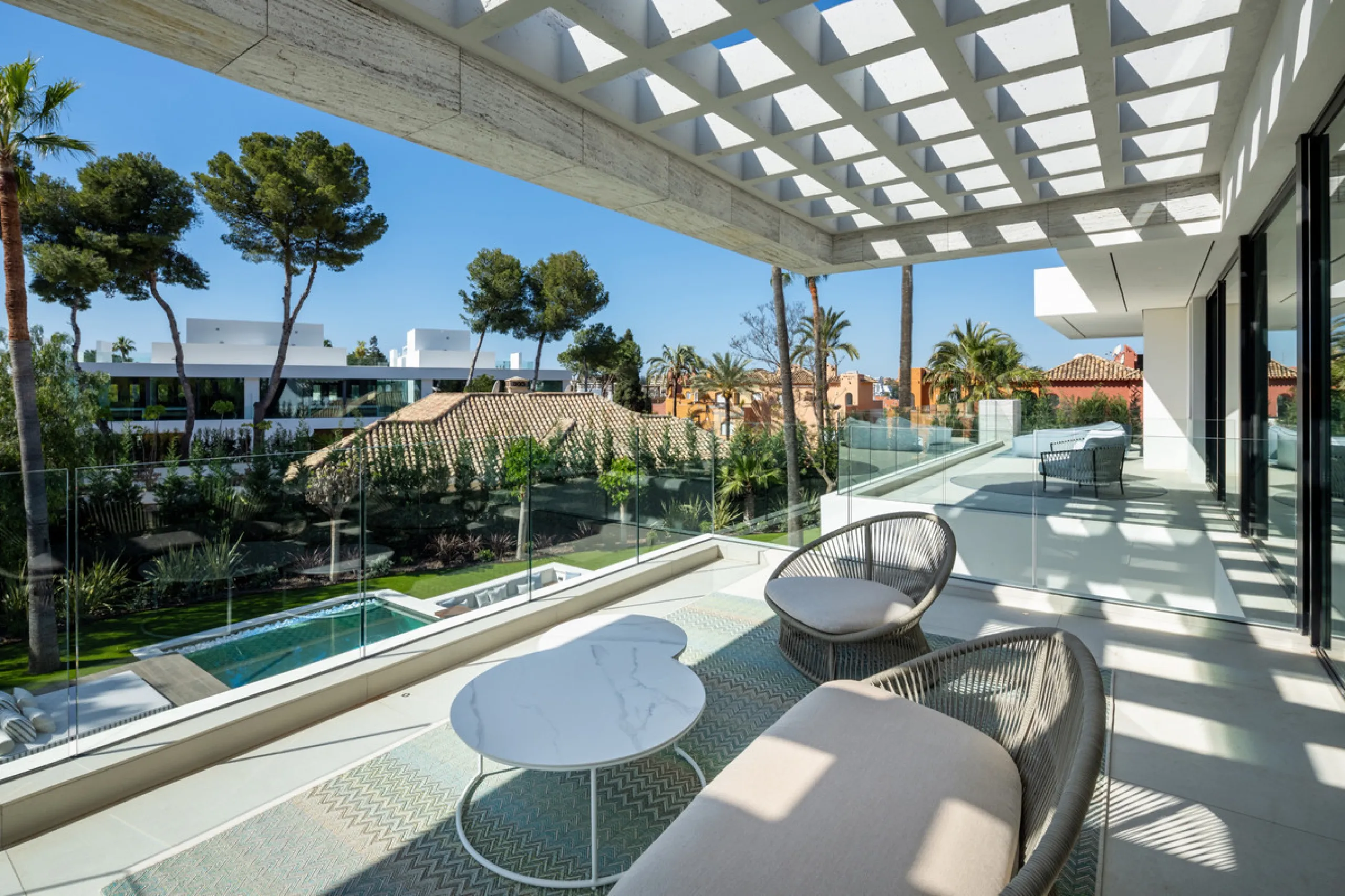 Nestled in the prestigious area of Atalaya de Rio Verde, Nueva Andalucia, Marbella, this luxury villa epitomises elegance and modern living. Boasting an expansive built area of 843m², complemented by a 314m² terrace and set on a generous 1,107m² plot, thi