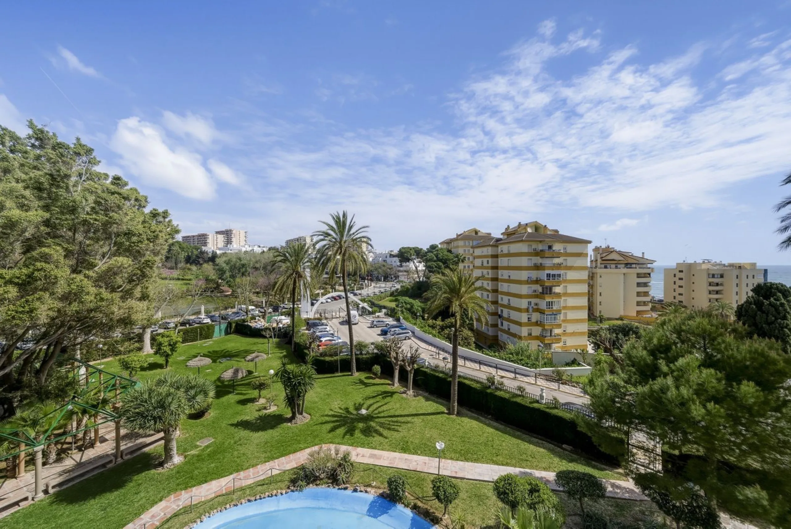 Stunning 1 Bedroom Apartment with Spectacular Sea & Pool Views in the Iconic Benalbeach Complex