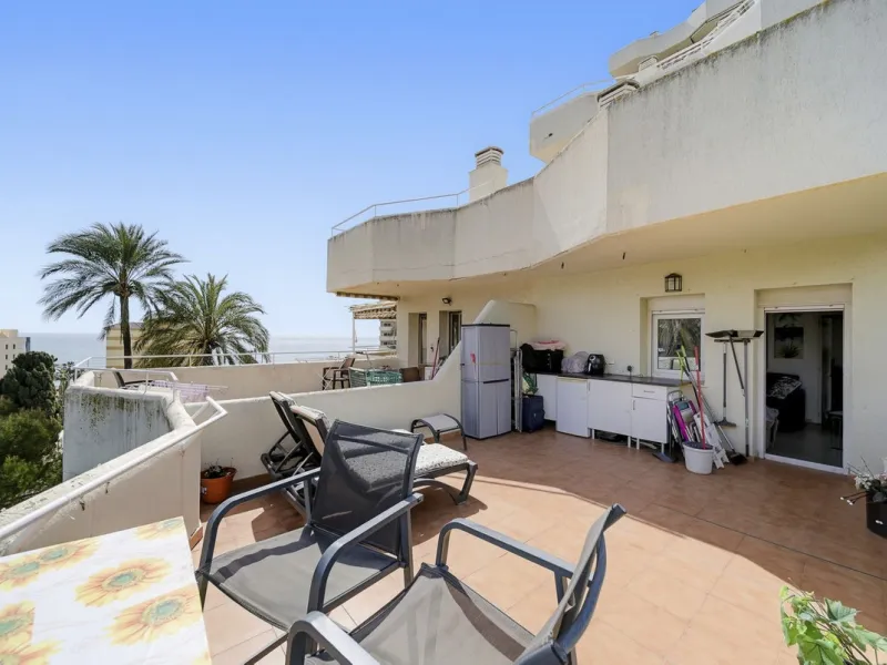 Stunning 1 Bedroom Apartment with Spectacular Sea & Pool Views in the Iconic Benalbeach Complex