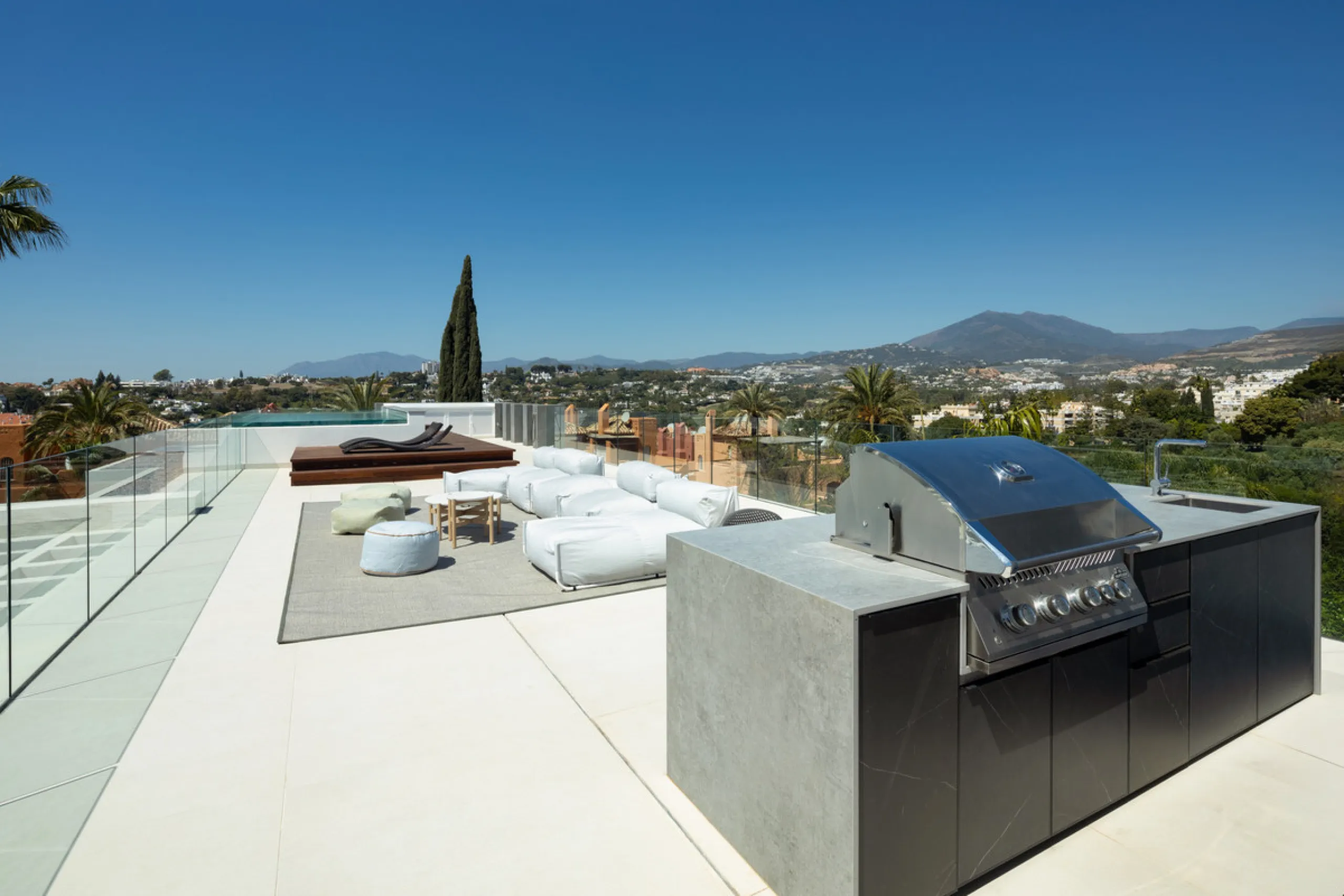 Nestled in the prestigious area of Atalaya de Rio Verde, Nueva Andalucia, Marbella, this luxury villa epitomises elegance and modern living. Boasting an expansive built area of 843m², complemented by a 314m² terrace and set on a generous 1,107m² plot, thi