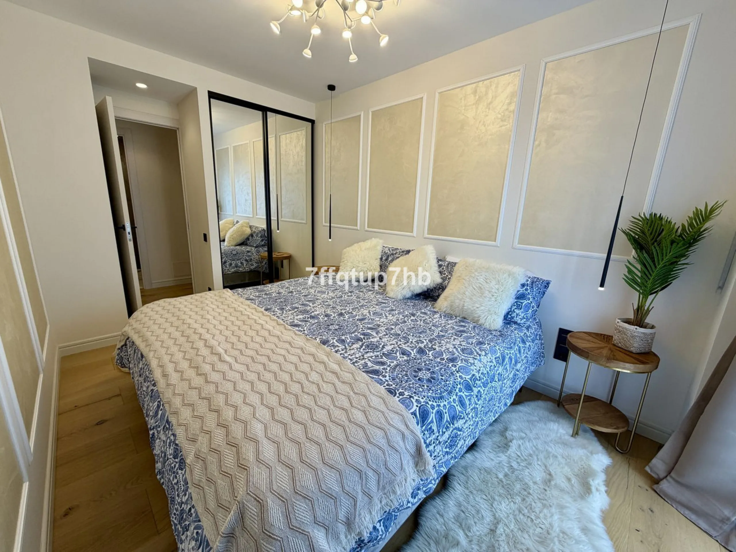 Apartment - Penthouse в продаже в Estepona, Málaga. В доме 3 спален и 2 ванных комнат. Площадь дома 111 м²