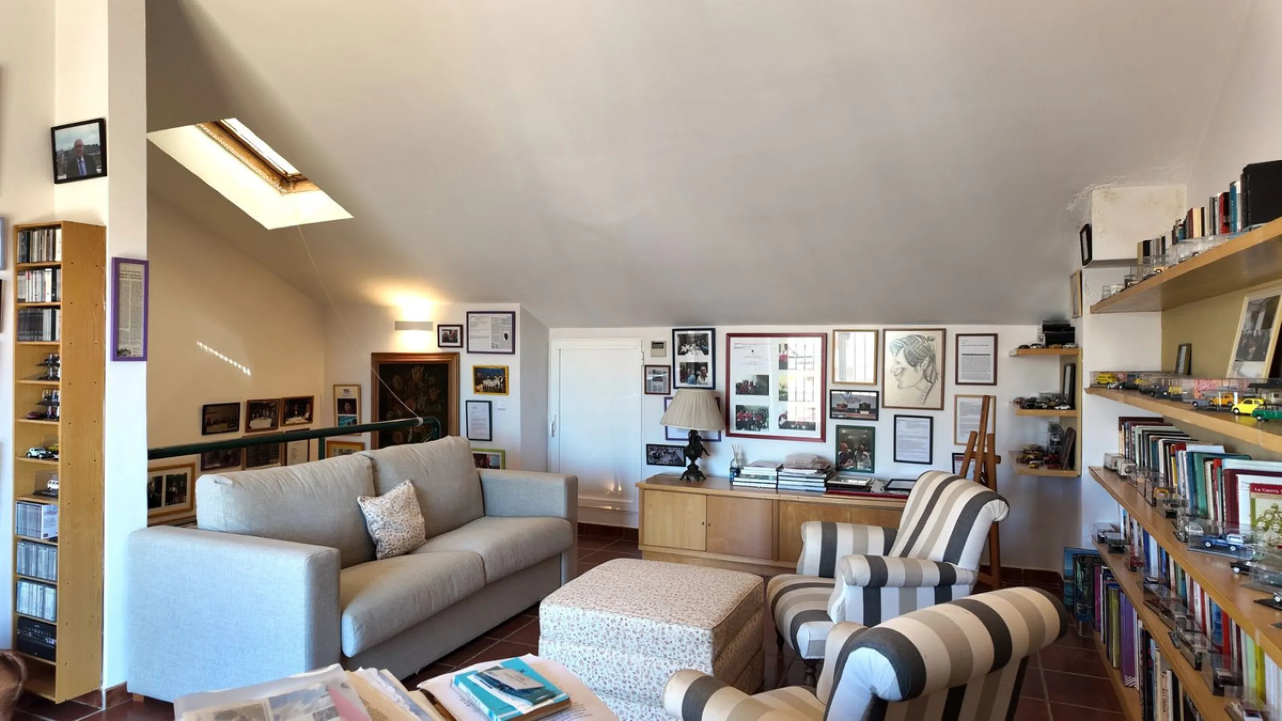 Welcome to Urbanisation Las Arenas, one of San Pedro's most sought-after beachside communities.