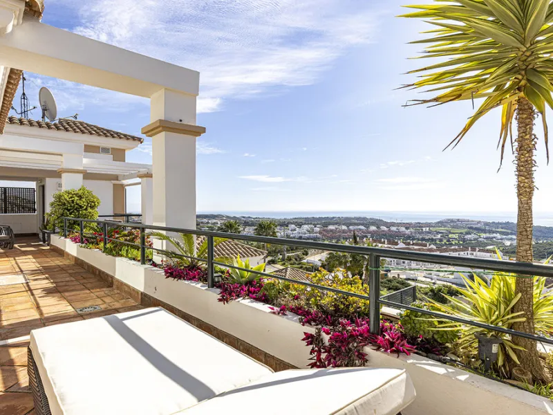 Apartment - Penthouse в продаже в Casares, Málaga. В доме 3 спален и 3 ванных комнат. Площадь дома 179 м²