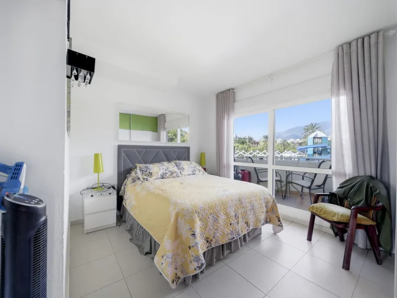 Stunning 1 Bedroom Apartment with Spectacular Sea & Pool Views in the Iconic Benalbeach Complex