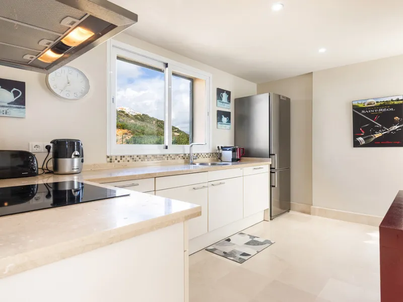 Apartment - Penthouse в продаже в Casares, Málaga. В доме 3 спален и 3 ванных комнат. Площадь дома 179 м²