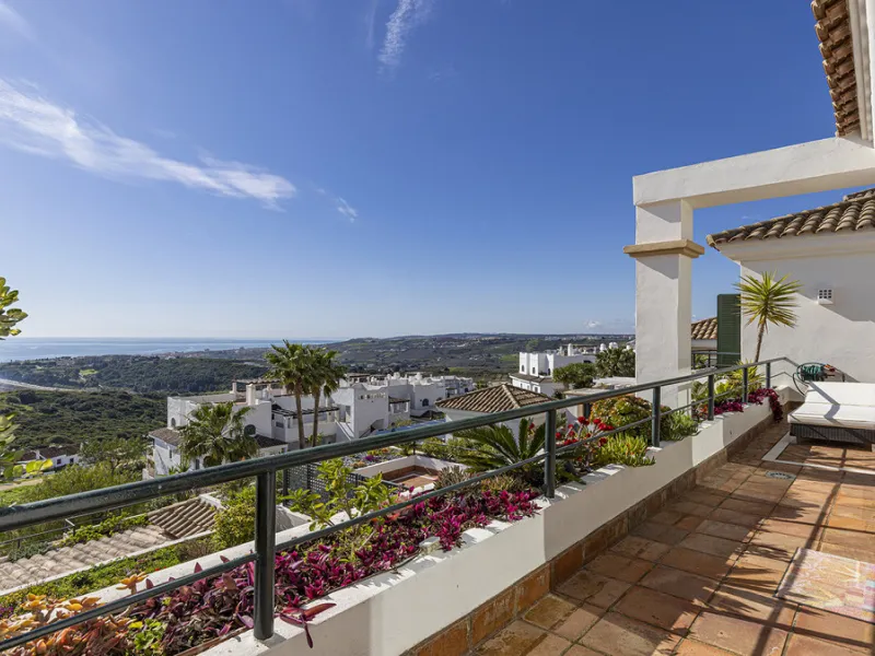 Apartment - Penthouse в продаже в Casares, Málaga. В доме 3 спален и 3 ванных комнат. Площадь дома 179 м²