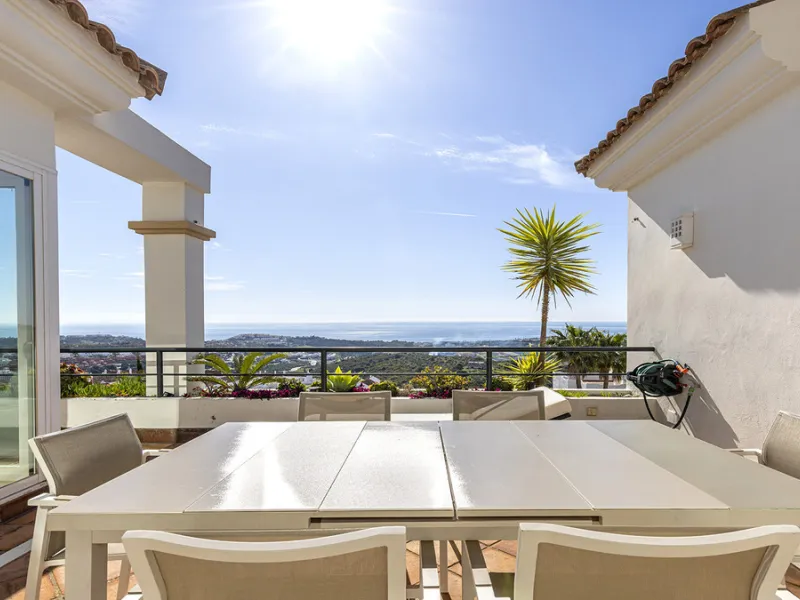 Apartment - Penthouse в продаже в Casares, Málaga. В доме 3 спален и 3 ванных комнат. Площадь дома 179 м²