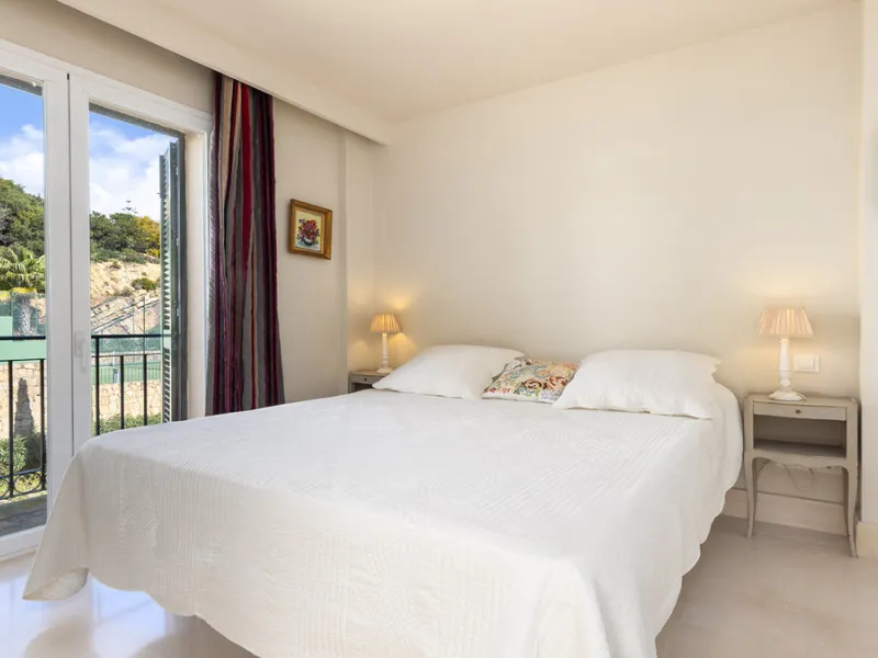 Apartment - Penthouse в продаже в Casares, Málaga. В доме 3 спален и 3 ванных комнат. Площадь дома 179 м²