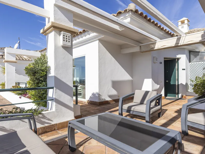 Apartment - Penthouse в продаже в Casares, Málaga. В доме 3 спален и 3 ванных комнат. Площадь дома 179 м²