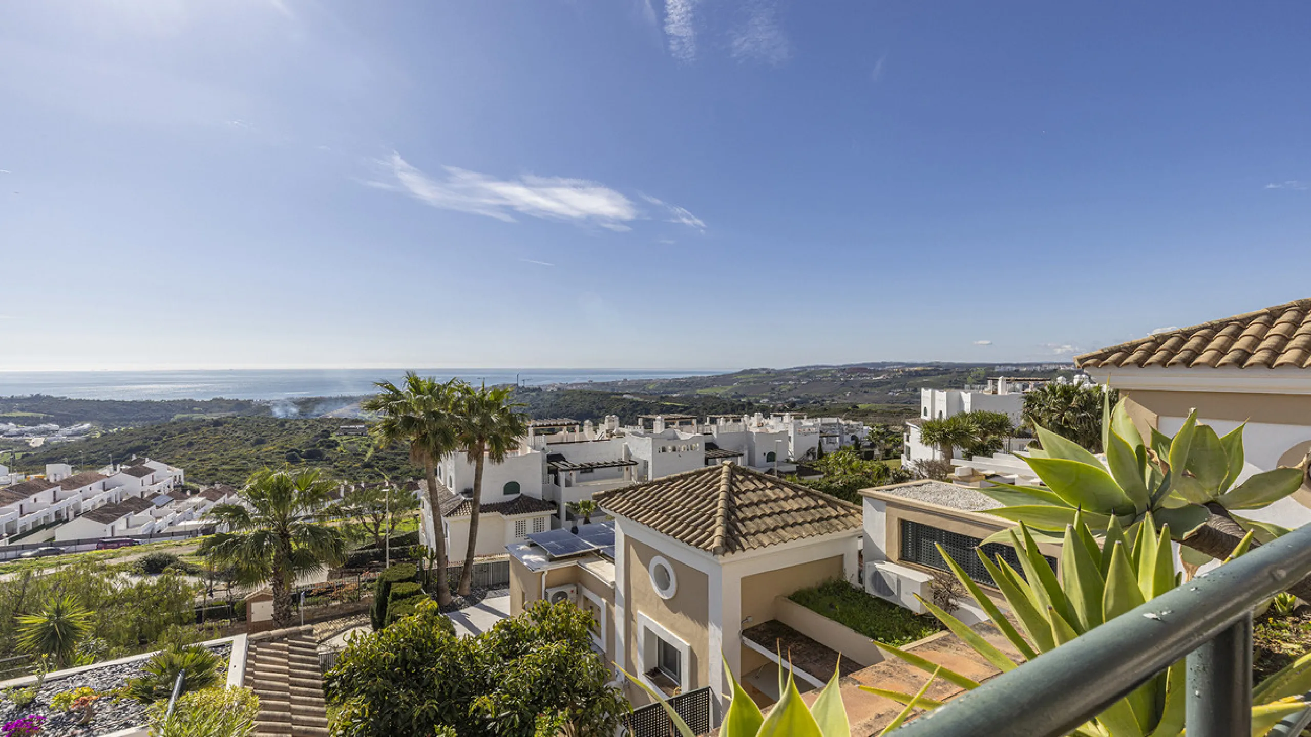 Apartment - Penthouse в продаже в Casares, Málaga. В доме 3 спален и 3 ванных комнат. Площадь дома 179 м²