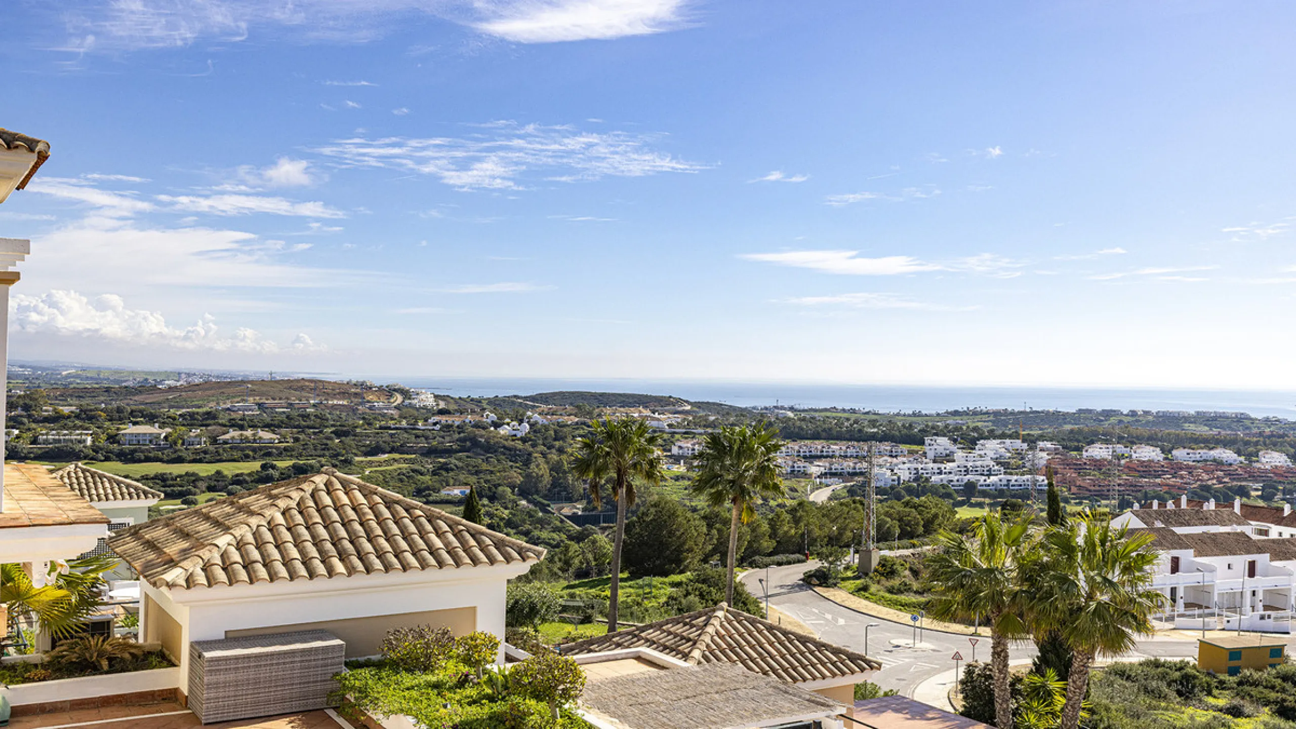 Apartment - Penthouse в продаже в Casares, Málaga. В доме 3 спален и 3 ванных комнат. Площадь дома 179 м²