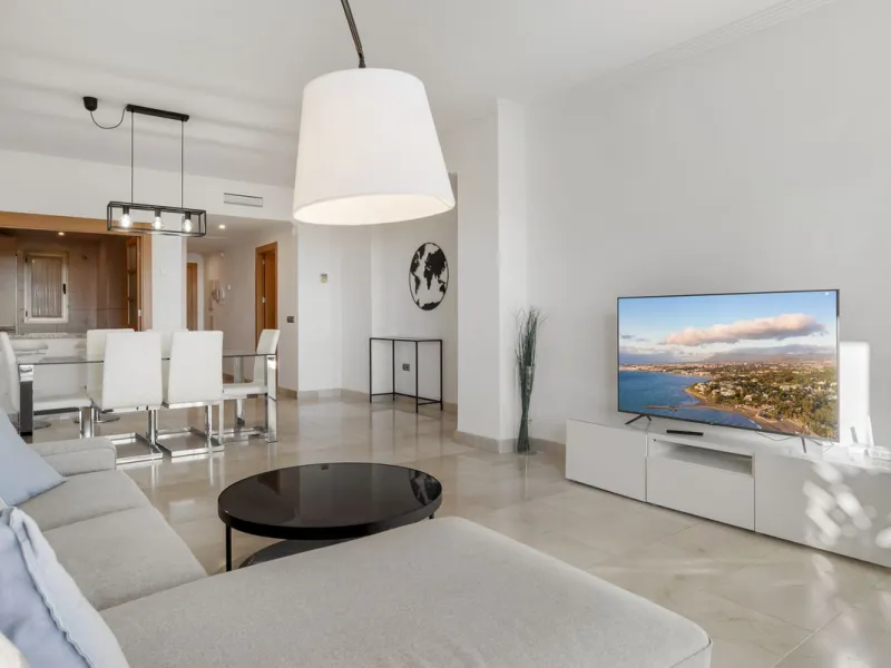We are proud to present this luxurious ground-floor apartment, located within an exclusive gated and secure community renowned for its abundance of swimming pools and beautifully maintained green spaces.
