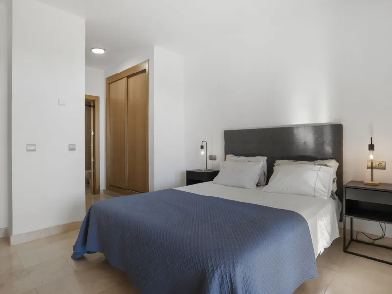 We are proud to present this luxurious ground-floor apartment, located within an exclusive gated and secure community renowned for its abundance of swimming pools and beautifully maintained green spaces.