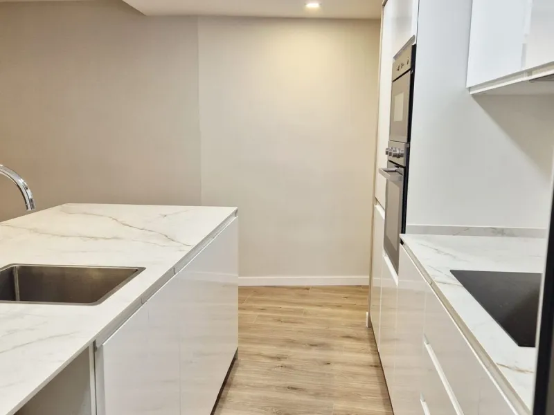 Apartment - Middle Floor Apartment в продаже в Fuengirola, Málaga. В доме 3 спален и 1 ванных комнат. Площадь дома 100 м²