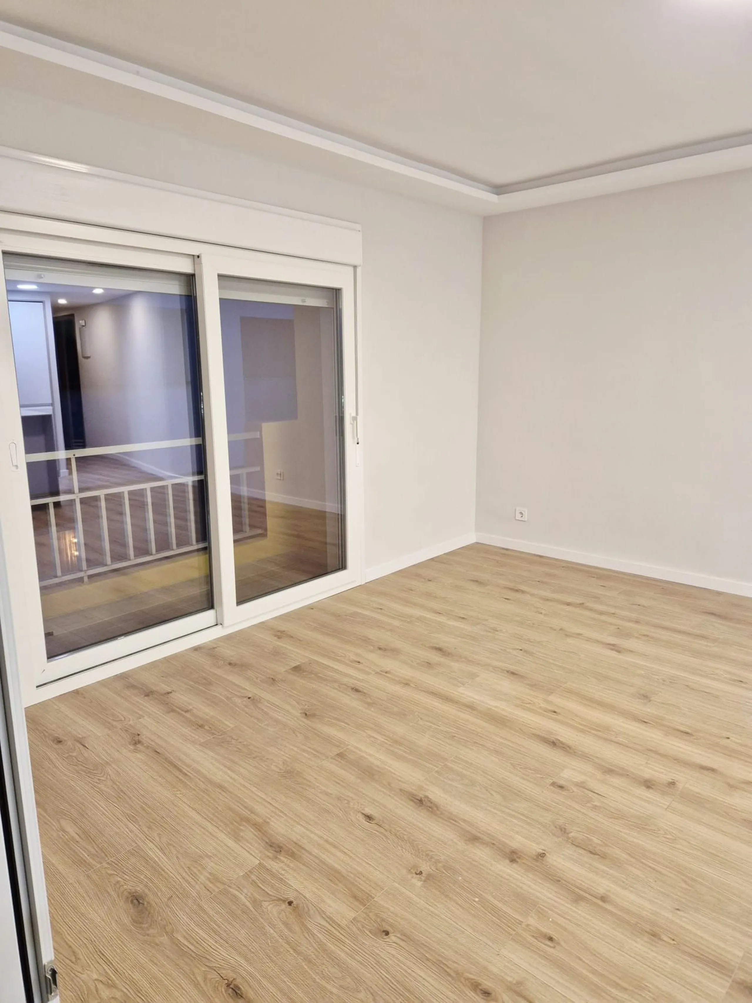 Apartment - Middle Floor Apartment в продаже в Fuengirola, Málaga. В доме 3 спален и 1 ванных комнат. Площадь дома 100 м²