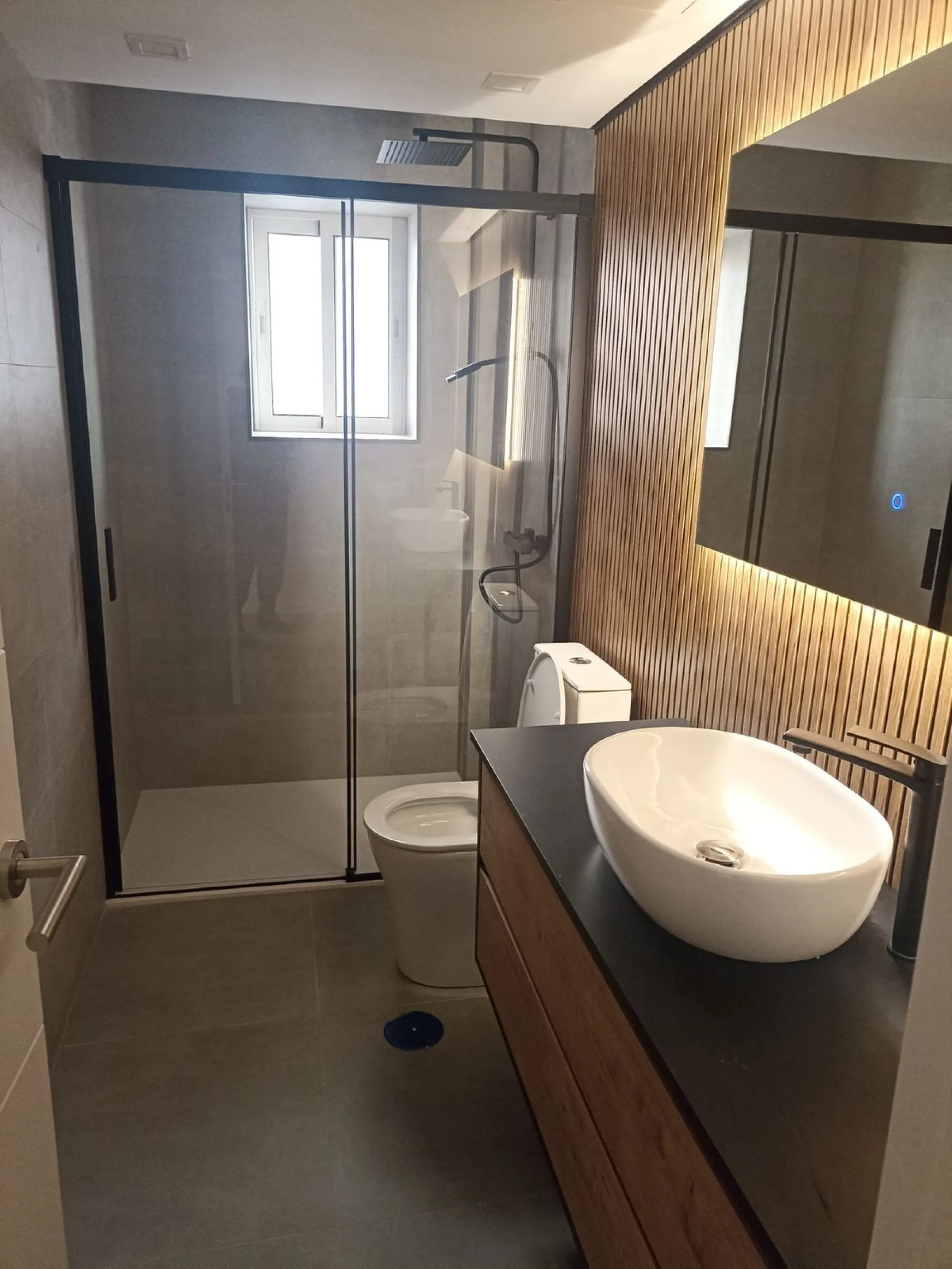 Apartment - Middle Floor Apartment в продаже в Fuengirola, Málaga. В доме 3 спален и 1 ванных комнат. Площадь дома 100 м²