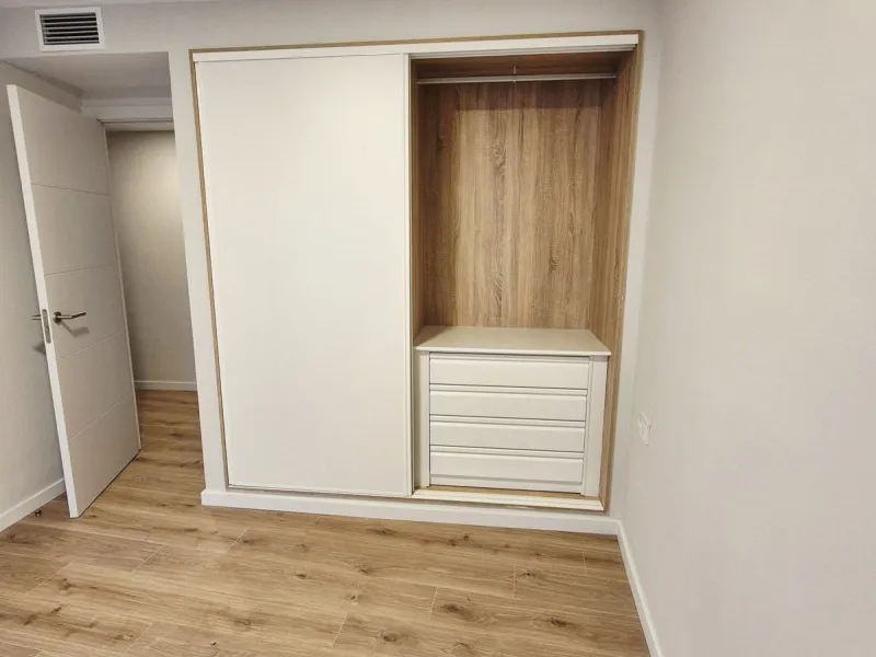 Apartment - Middle Floor Apartment в продаже в Fuengirola, Málaga. В доме 3 спален и 1 ванных комнат. Площадь дома 100 м²