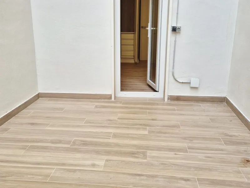 Apartment - Middle Floor Apartment в продаже в Fuengirola, Málaga. В доме 3 спален и 1 ванных комнат. Площадь дома 100 м²
