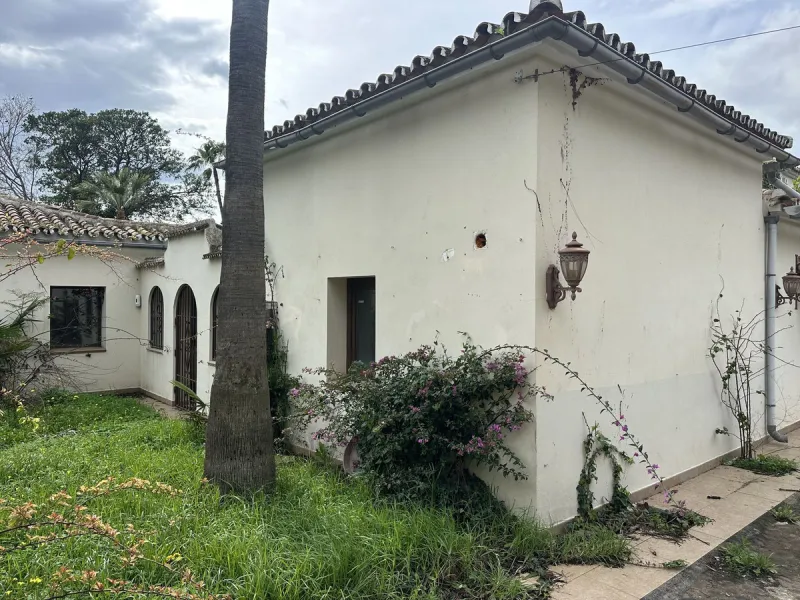 Plot - Residential Plot в продаже в Marbella, Málaga. Площадь участка 4259 м²