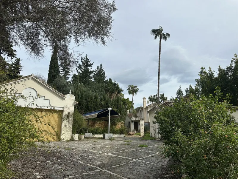 Plot - Residential Plot в продаже в Marbella, Málaga. Площадь участка 4259 м²