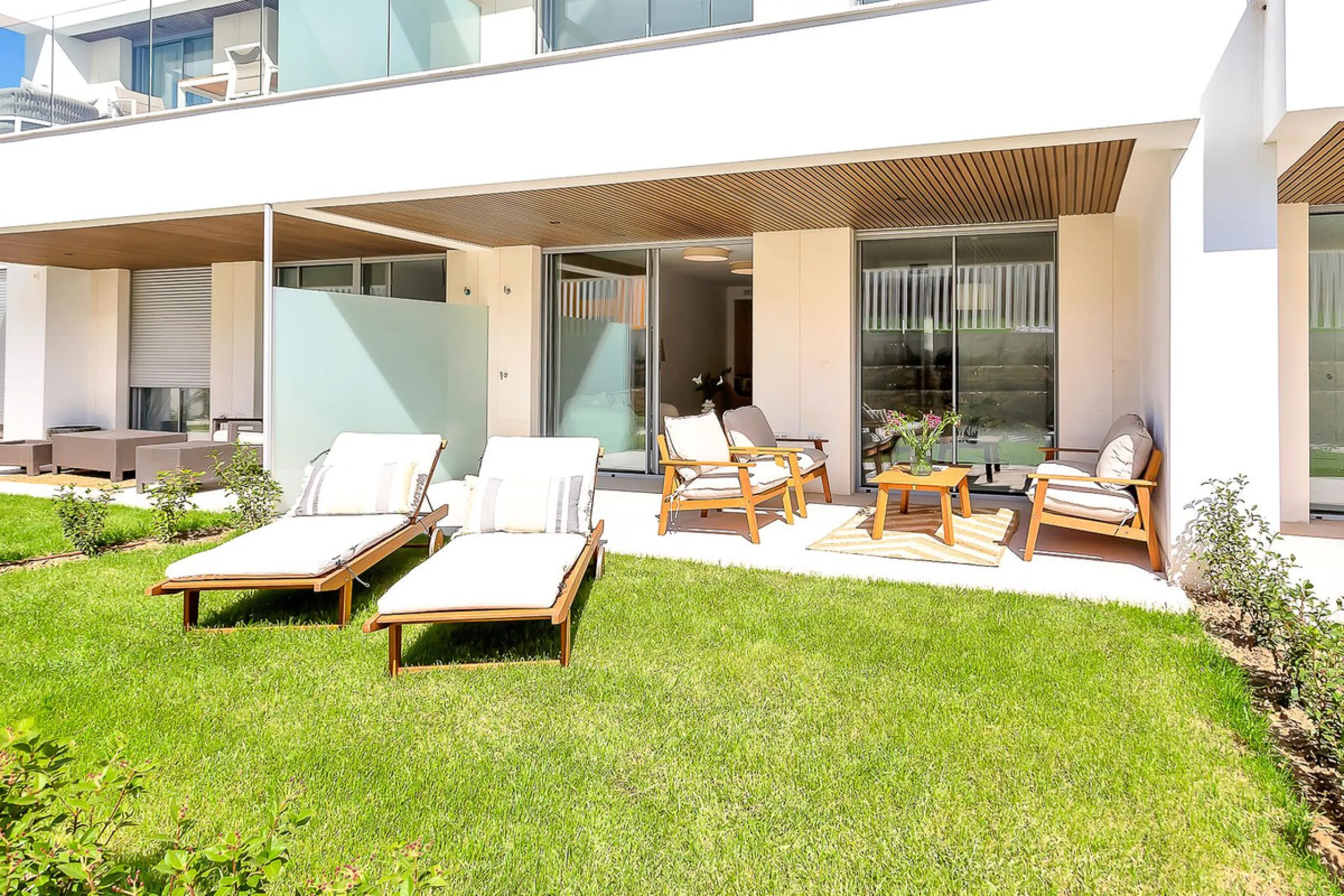 PROPERTY WITH VALID AND TRANSFERABLE TOURISTIC LICENSE!