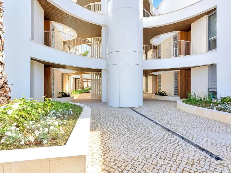 PROPERTY WITH VALID AND TRANSFERABLE TOURISTIC LICENSE!