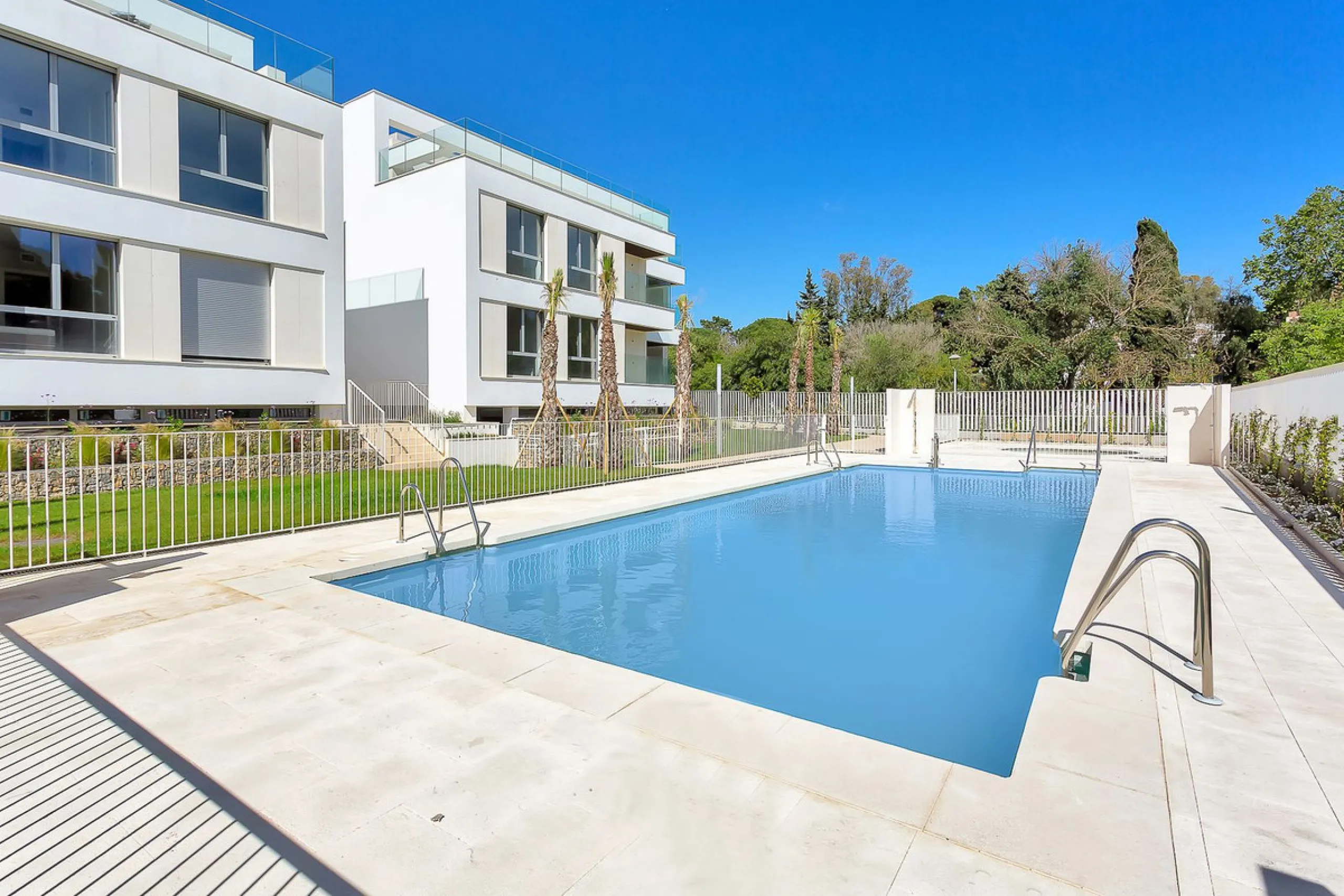 PROPERTY WITH VALID AND TRANSFERABLE TOURISTIC LICENSE!