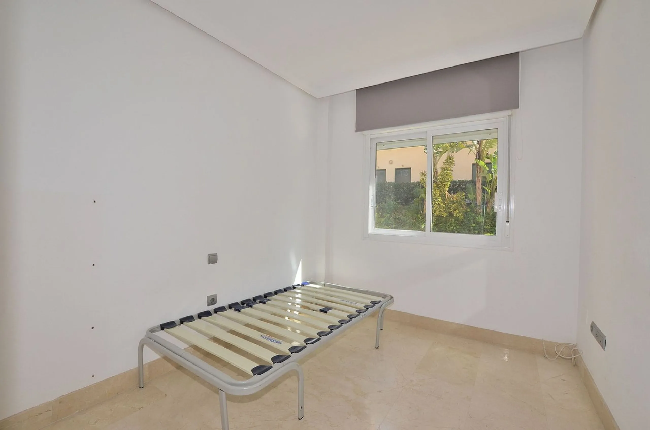 Beautiful apartment located in the lower part of Nueva Torrequebrada, just a 5-minute walk from the popular Viborilla beach.
