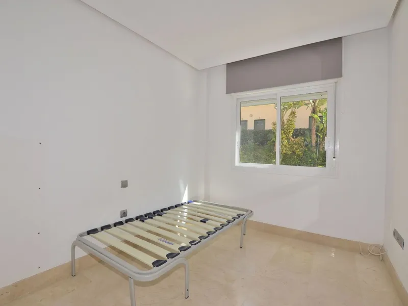 Beautiful apartment located in the lower part of Nueva Torrequebrada, just a 5-minute walk from the popular Viborilla beach.