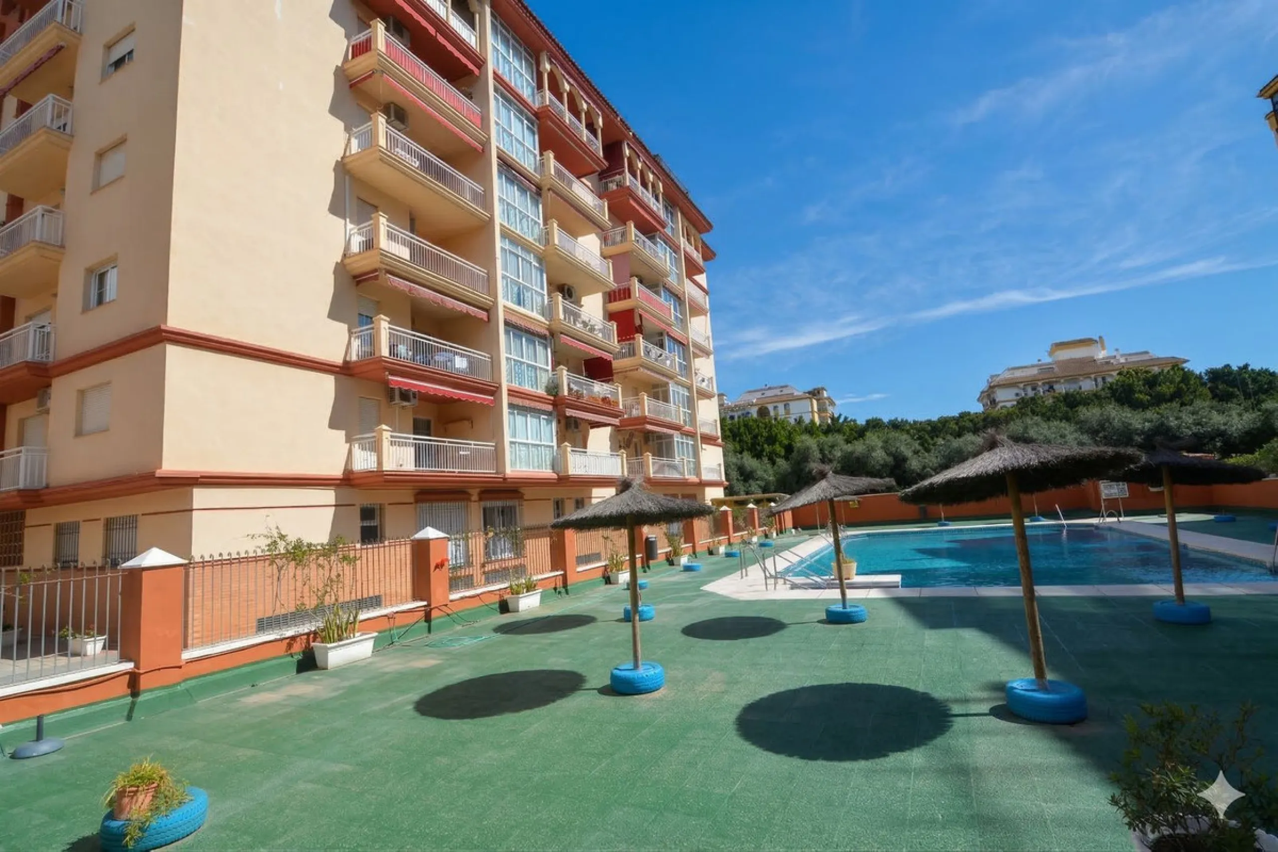 We are delighted to present this fantastic property located in Los Boliches, Fuengirola, one of the most sought after areas thanks to its proximity to all amenities such as supermarkets, restaurants, public transport, schools, and only a few minutes from 
