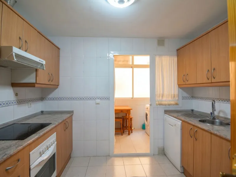 We are delighted to present this fantastic property located in Los Boliches, Fuengirola, one of the most sought after areas thanks to its proximity to all amenities such as supermarkets, restaurants, public transport, schools, and only a few minutes from 
