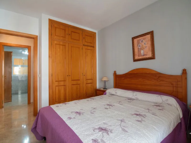 We are delighted to present this fantastic property located in Los Boliches, Fuengirola, one of the most sought after areas thanks to its proximity to all amenities such as supermarkets, restaurants, public transport, schools, and only a few minutes from 