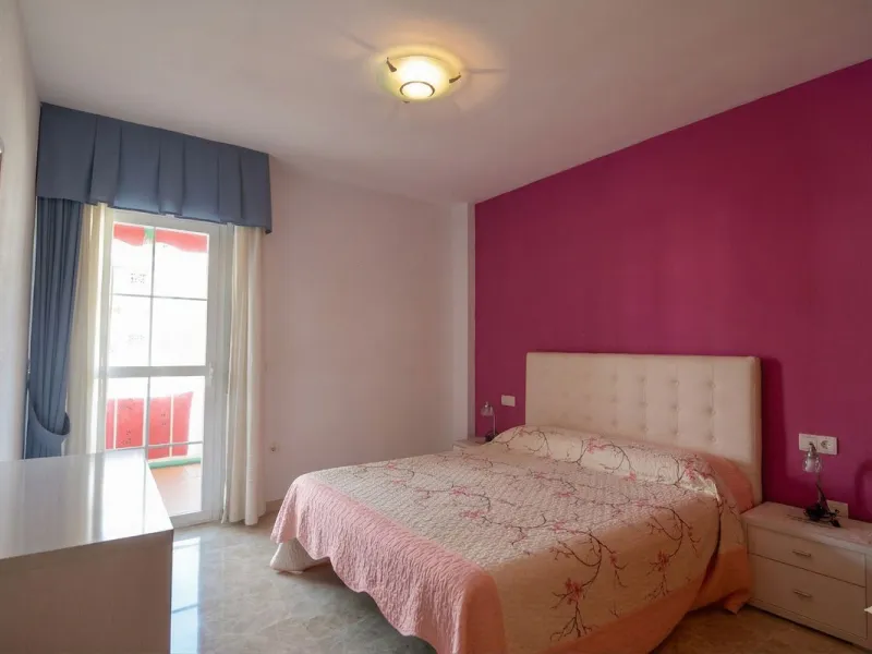 We are delighted to present this fantastic property located in Los Boliches, Fuengirola, one of the most sought after areas thanks to its proximity to all amenities such as supermarkets, restaurants, public transport, schools, and only a few minutes from 