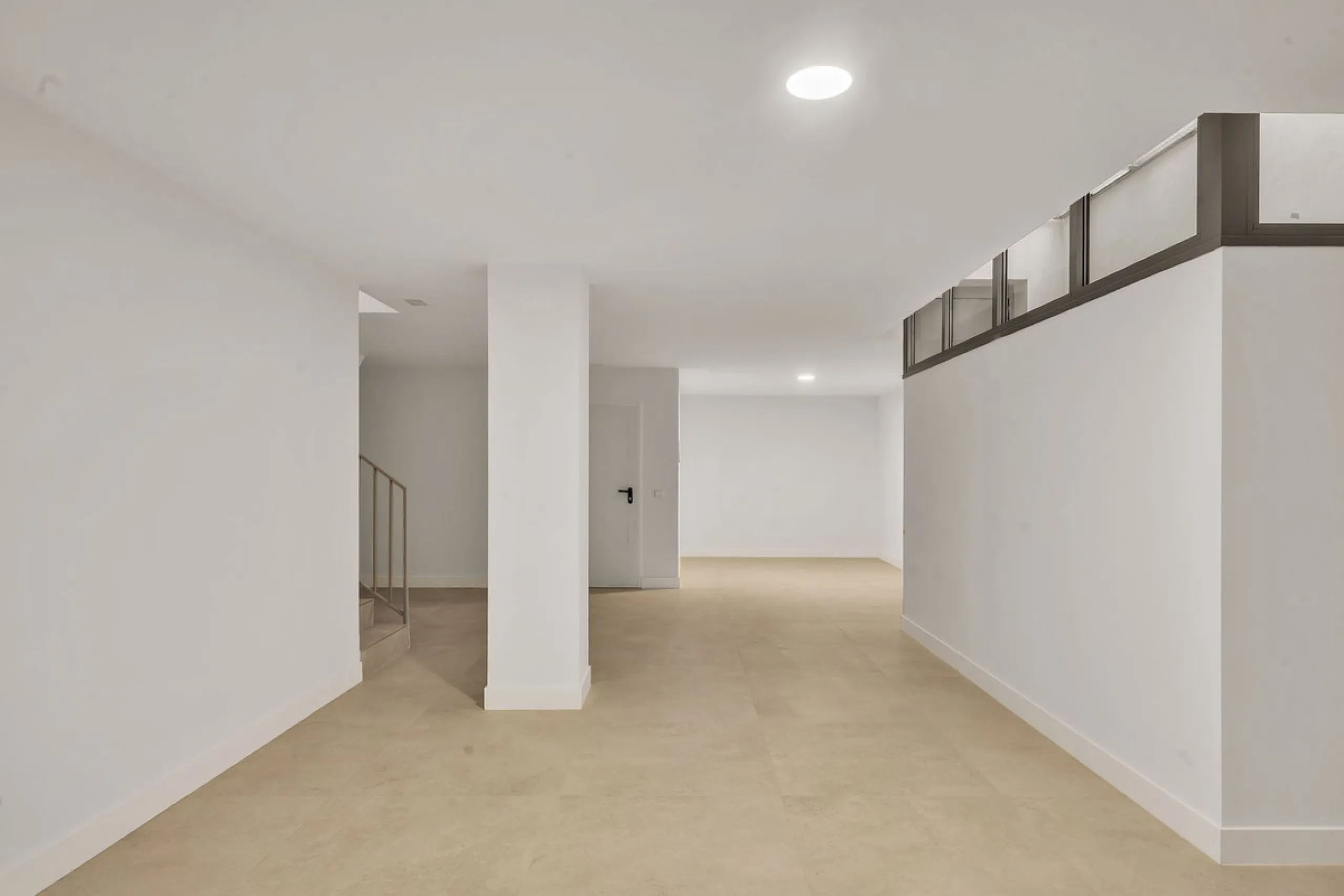 Apartment - Ground Floor Apartment в продаже в Marbella, Málaga. В доме 4 спален и 5 ванных комнат. Площадь дома 239 м². Площадь участка 159 м²