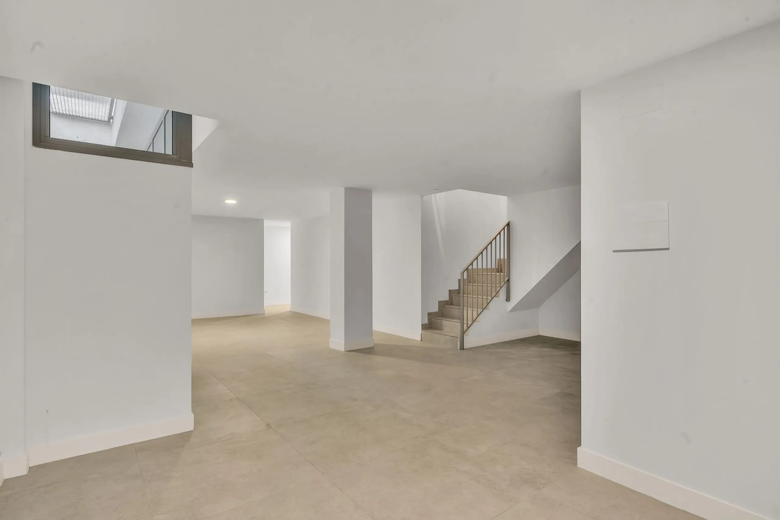 Apartment - Ground Floor Apartment в продаже в Marbella, Málaga. В доме 4 спален и 5 ванных комнат. Площадь дома 239 м². Площадь участка 159 м²