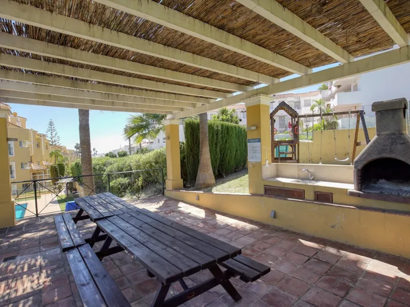 Elegant Duplex Penthouse with Panoramic Sea, Mountain & Golf Views – Bel-Air