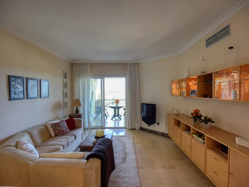 Elegant Duplex Penthouse with Panoramic Sea, Mountain & Golf Views – Bel-Air