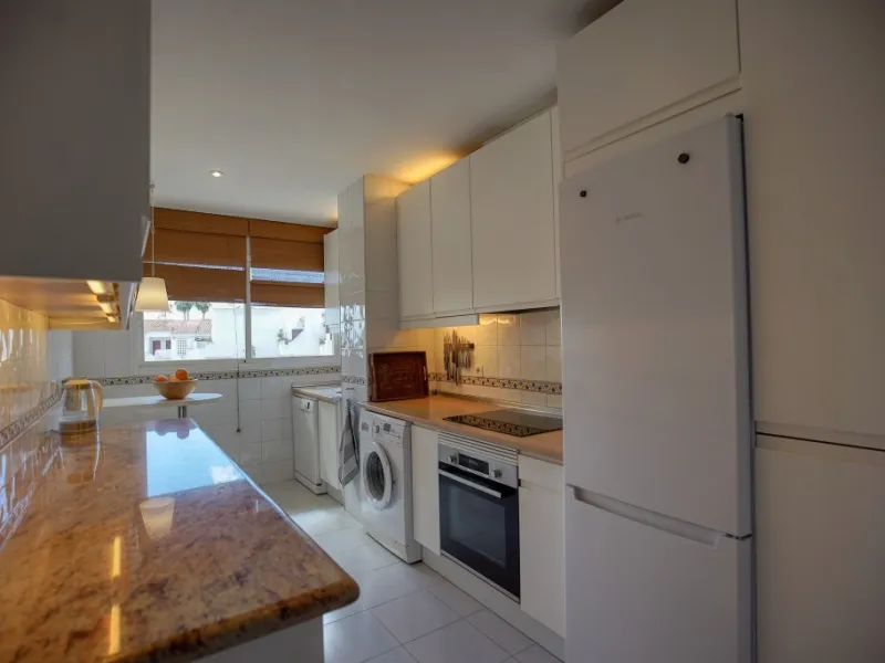 Elegant Duplex Penthouse with Panoramic Sea, Mountain & Golf Views – Bel-Air
