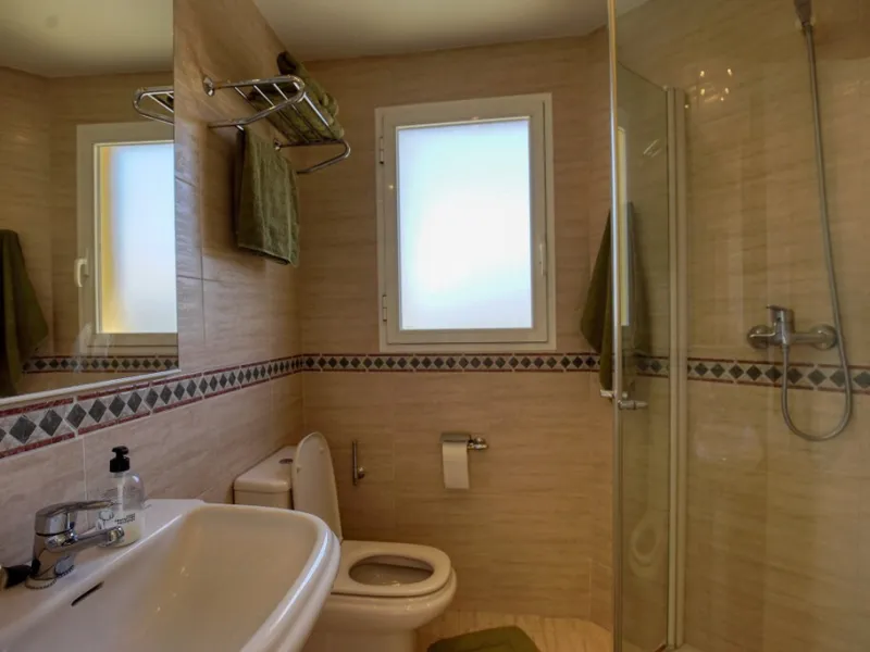 Elegant Duplex Penthouse with Panoramic Sea, Mountain & Golf Views – Bel-Air
